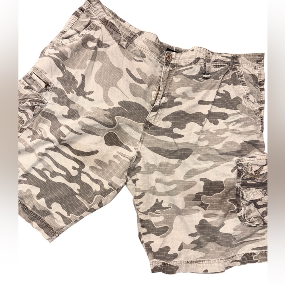Men’s Camo Print Cargo Shorts Army shorts size 38